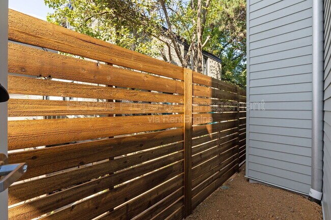 Building Photo - 1624 NW 17th St