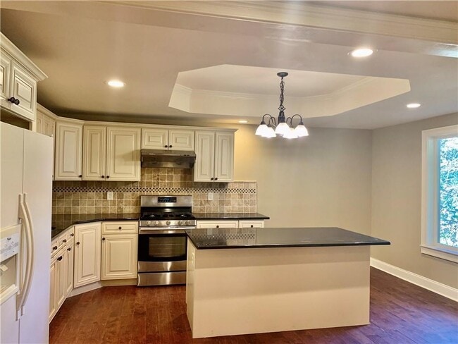 Building Photo - 720 Creek Wind Ct