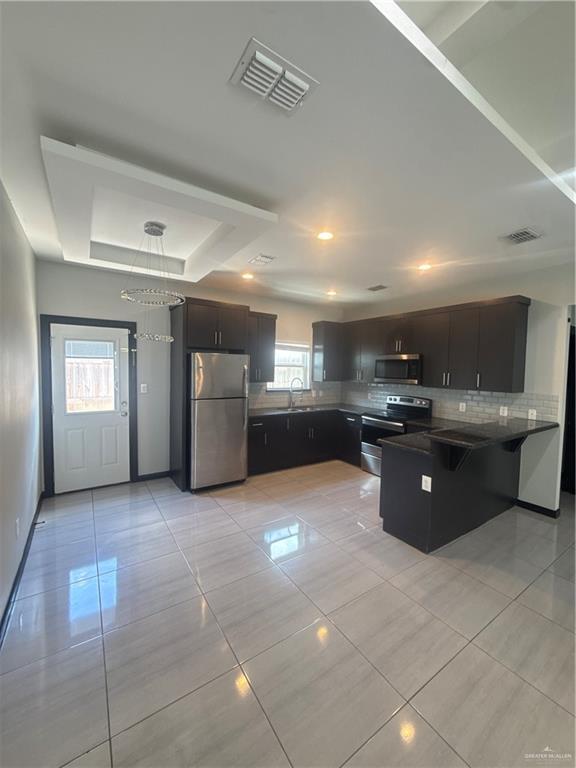 Building Photo - 11 E la Cantera Ave
