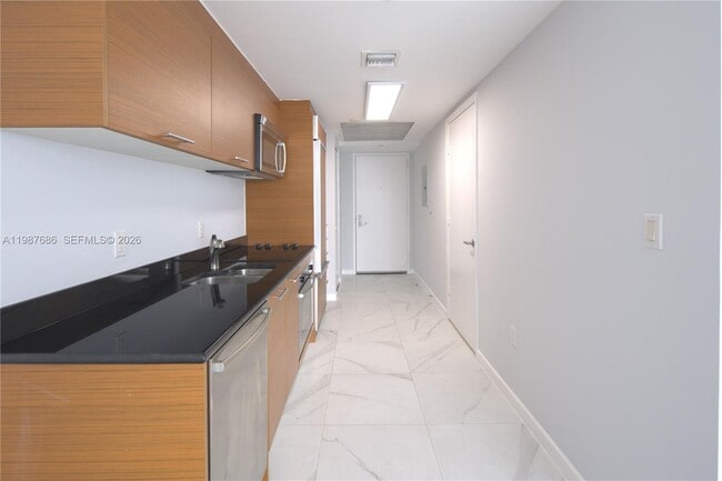 Building Photo - 50 Biscayne Blvd