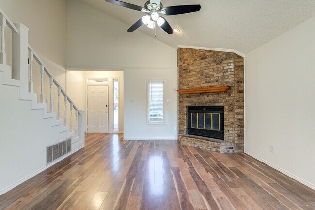 Building Photo - Frenship 2 Story Home