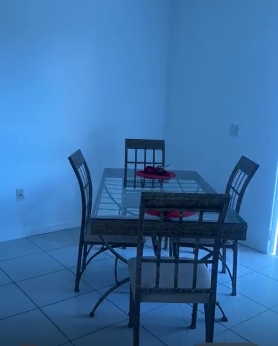 Dining room - 6202 NW 116th Pl