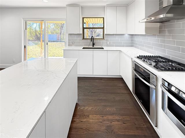 Building Photo - 425 Chesier Rd