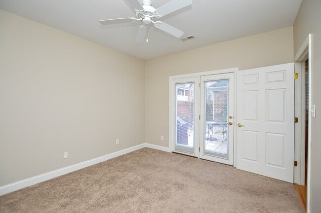 Building Photo - 986 Blakeley Walk