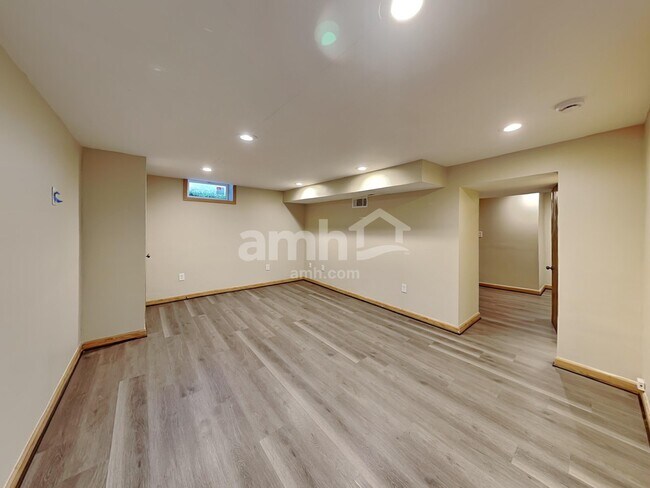 Building Photo - 172 Steiger Ct