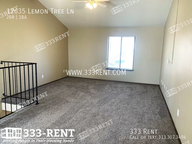 Building Photo - Lovely Condo Ready For You to Move In!