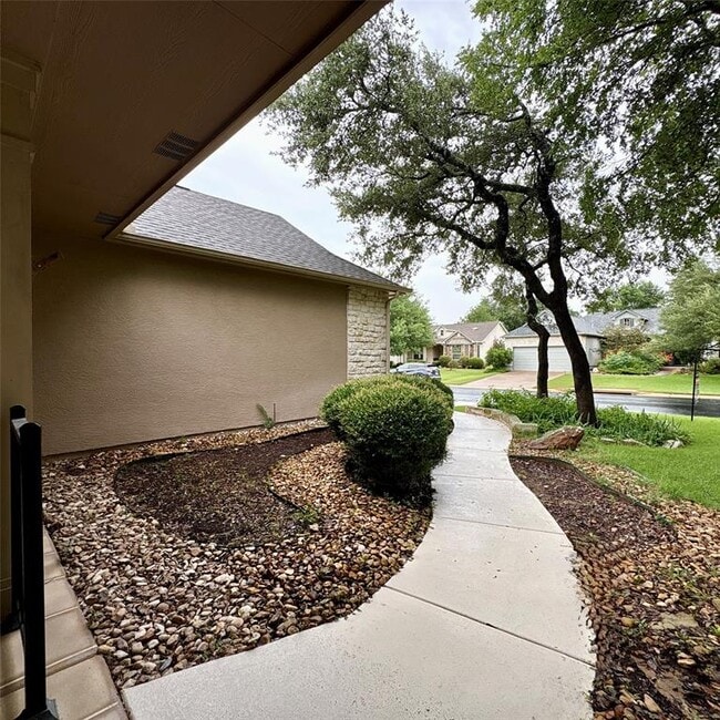Building Photo - 109 Saddle Trail