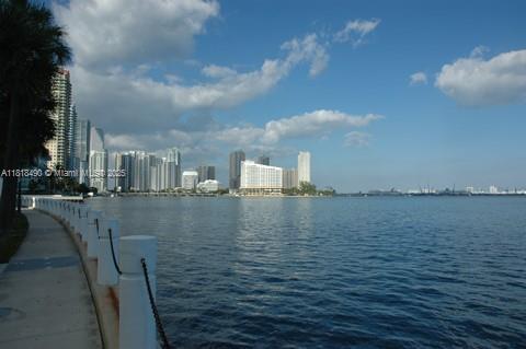 Building Photo - 540 Brickell Key Dr