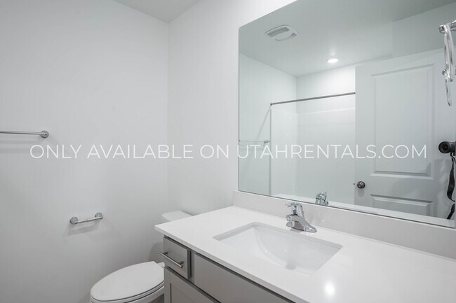 Building Photo - 4941 Willowstone Dr