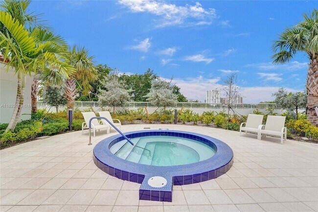 Building Photo - 20281 E Country Club Dr