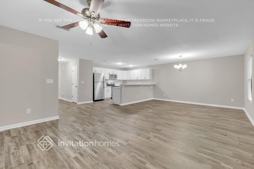 Building Photo - 8013 Violet Willow Ln