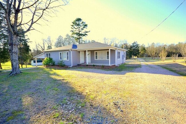 Building Photo - 7123 Gold Hill Rd