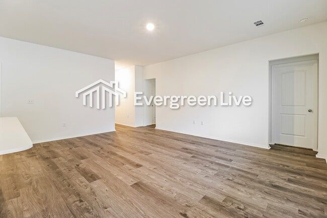 Building Photo - 108 Terrence Dr