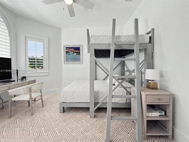 Building Photo - 13689 Deering Bay Dr