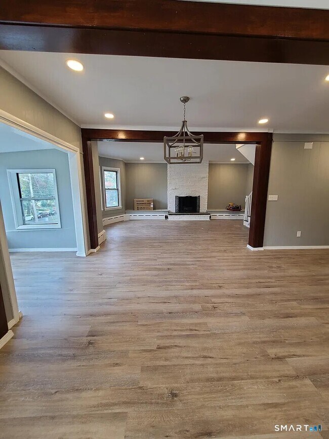 Building Photo - 1515 Park Ave