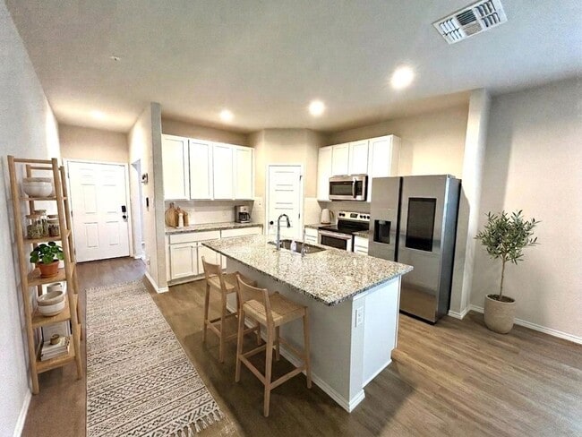 Building Photo - **APPLICATION RECEIVED** Beautiful 3-Bedroom Home with Office, Community Pool & Large Fenced Yard!
