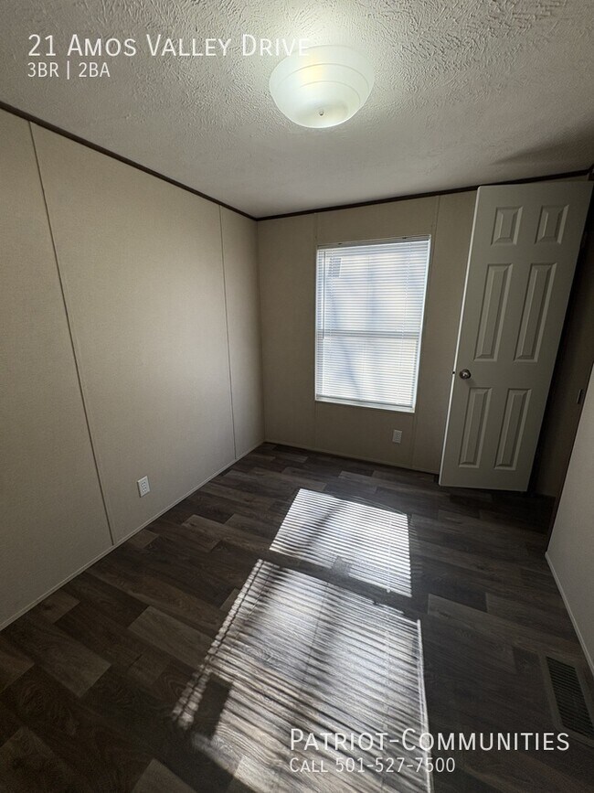 Building Photo - 21 Amos Valley Dr