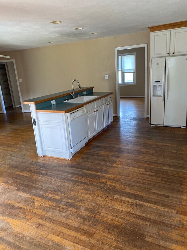 190 Brumsey Road Located in Currituck 190 Brumsey Rd Moyock NC