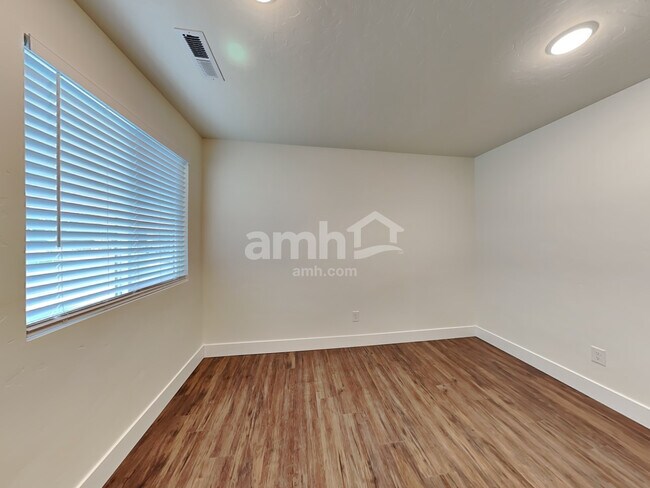 Building Photo - 9269 W Dove Creek St