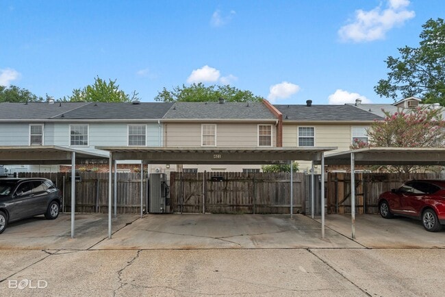 Building Photo - 421 Stratmore Dr