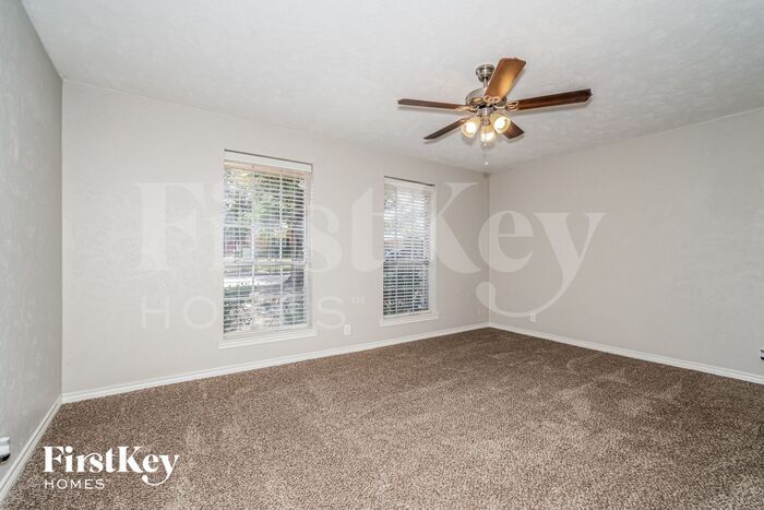 Building Photo - 1625 San Antone Ln