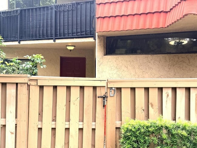 Building Photo - 8255 Severn Dr