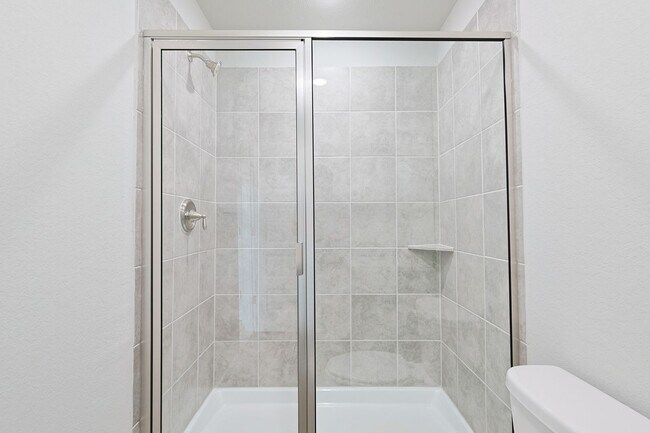Building Photo - Modern Townhouse in New Braunfels