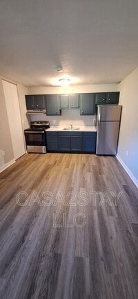 Building Photo - 2157 St Johns Pl