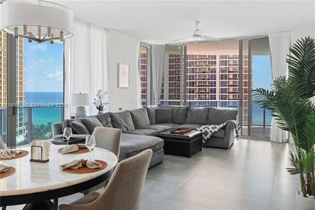 Building Photo - 17550 Collins Ave