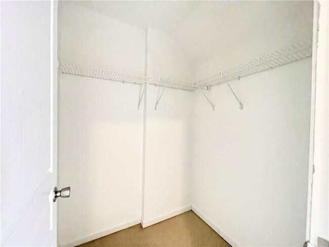 Building Photo - 555 Vinings Springs Dr SE