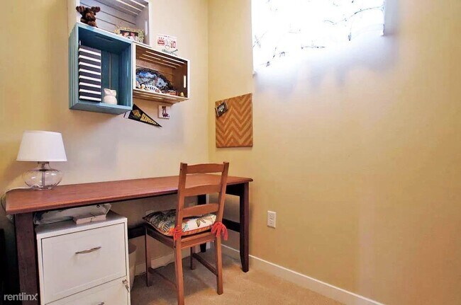 Building Photo - 2 br, 2.5 bath Condo - Cook Inlet Townhomes