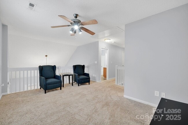 Building Photo - 8041 Christmas Ct