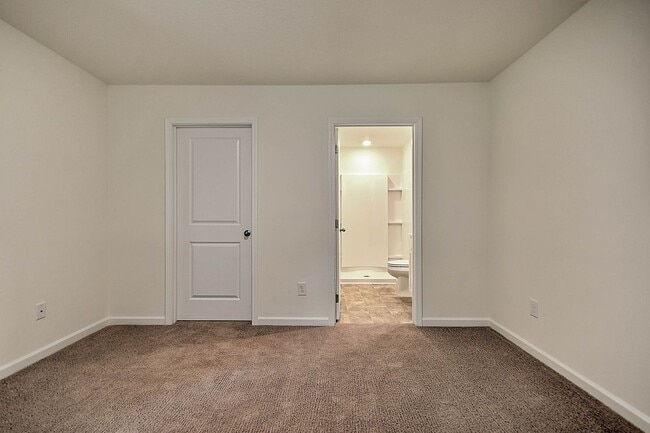 Building Photo - 416 Arrowhead Dr