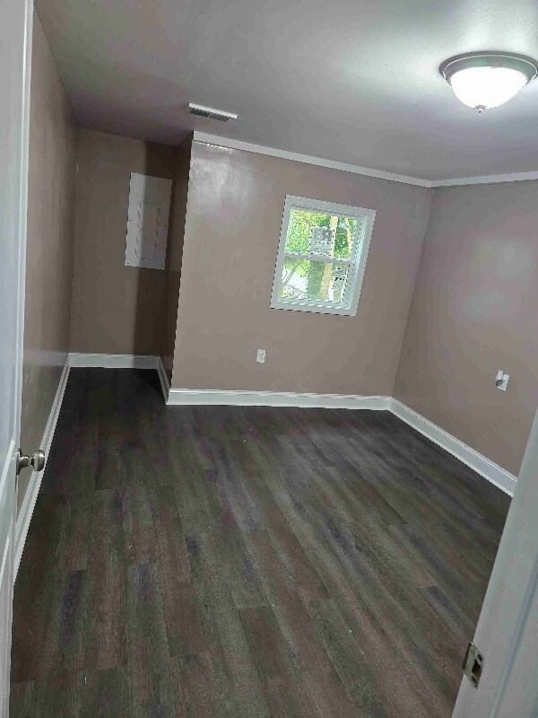Building Photo - 5853 Maiden Ln