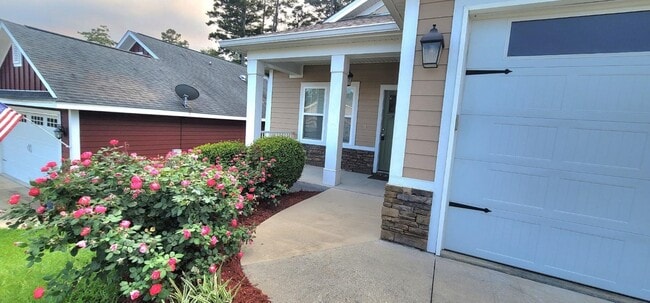 Building Photo - 2502 Tippecanoe Ridge