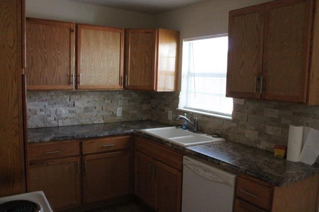 Building Photo - 1109 Parkway Dr