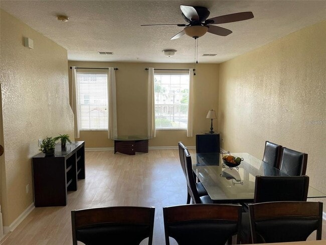 Building Photo - 5063 Tideview Cir