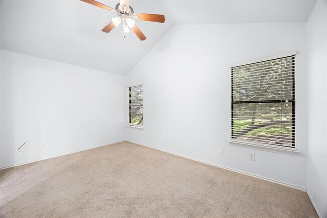 Building Photo - 11901 Swearingen Dr