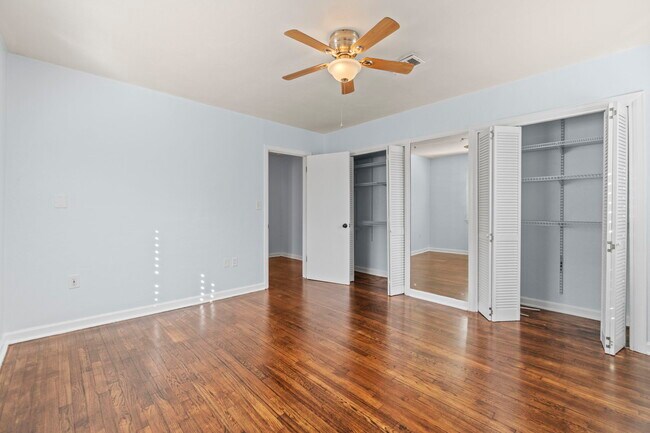 Building Photo - 1812 E Avery St