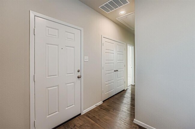Building Photo - 3079 Winding Creek Rd
