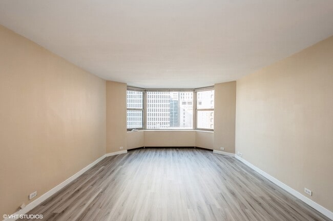 Building Photo - 535 N Michigan Ave