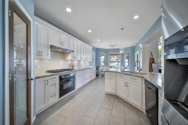 Building Photo - 9698 E Shore Dr