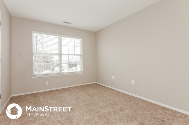 Building Photo - 4504 Robbins Grove Dr