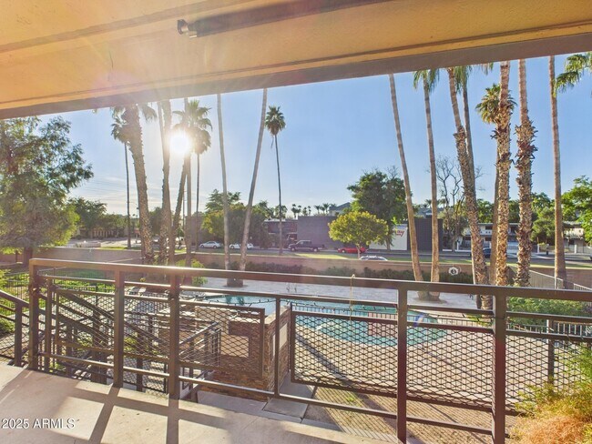 Building Photo - 6501 N 17th Ave