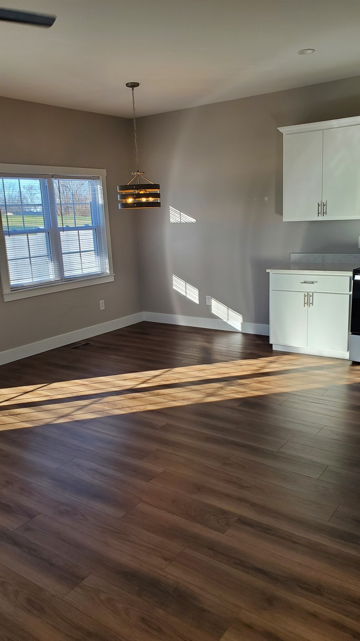 Building Photo - 815 SW 1st St