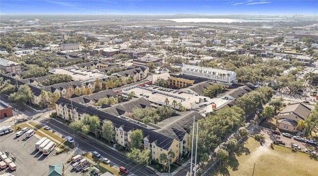 Building Photo - 1810 E Palm Ave