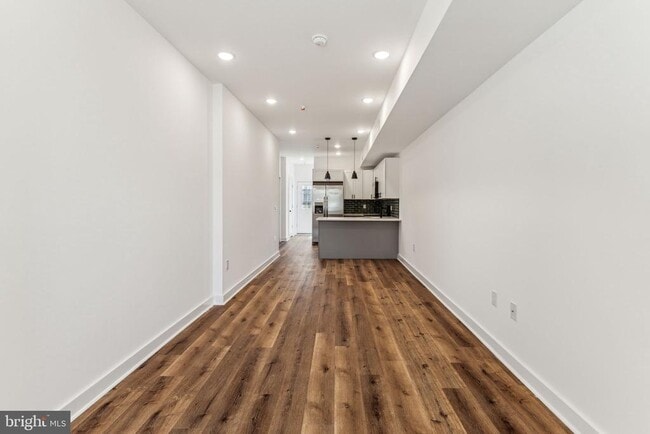 Building Photo - 1010 W Arizona St