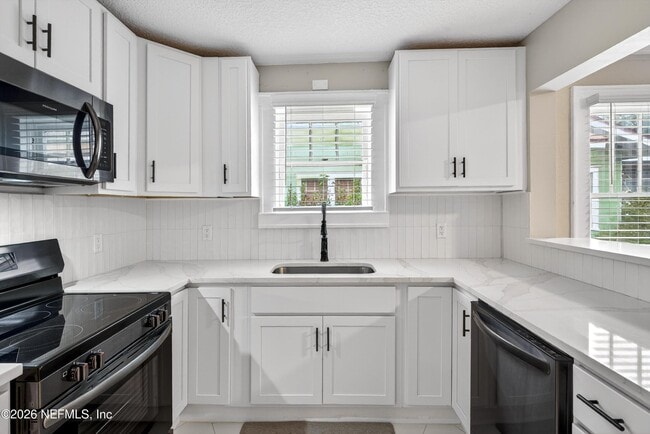 Building Photo - 4755 French St