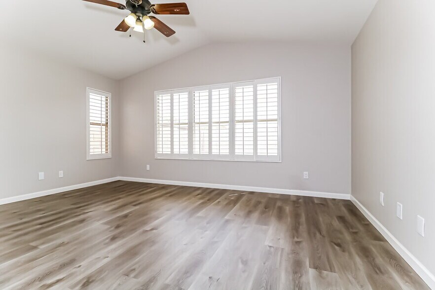 Building Photo - 17205 N Chance Dr