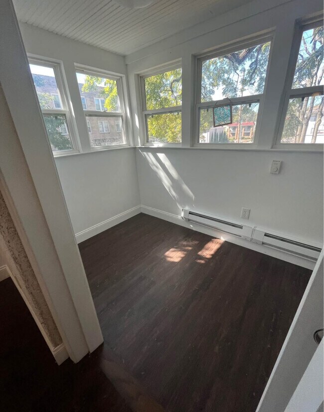 Building Photo - 4342 Jarboe St